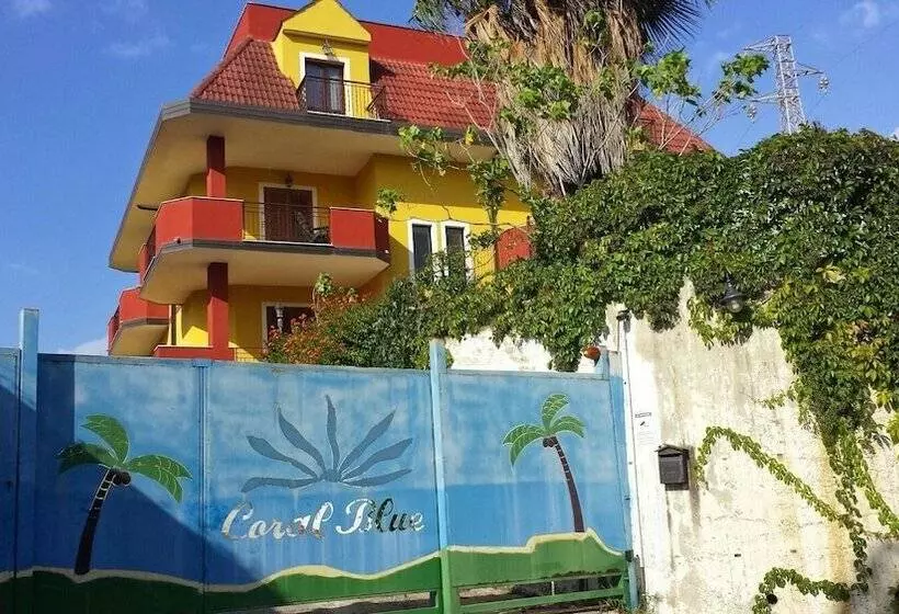 ペンション Bed And Breakfast Coral Blue