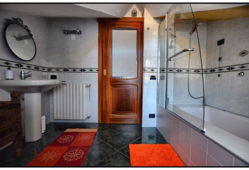 Waobab   We Are One B&b