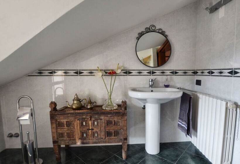 Waobab   We Are One B&b