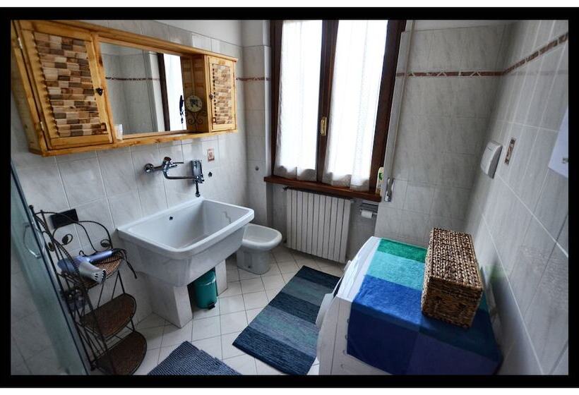 Waobab   We Are One B&b