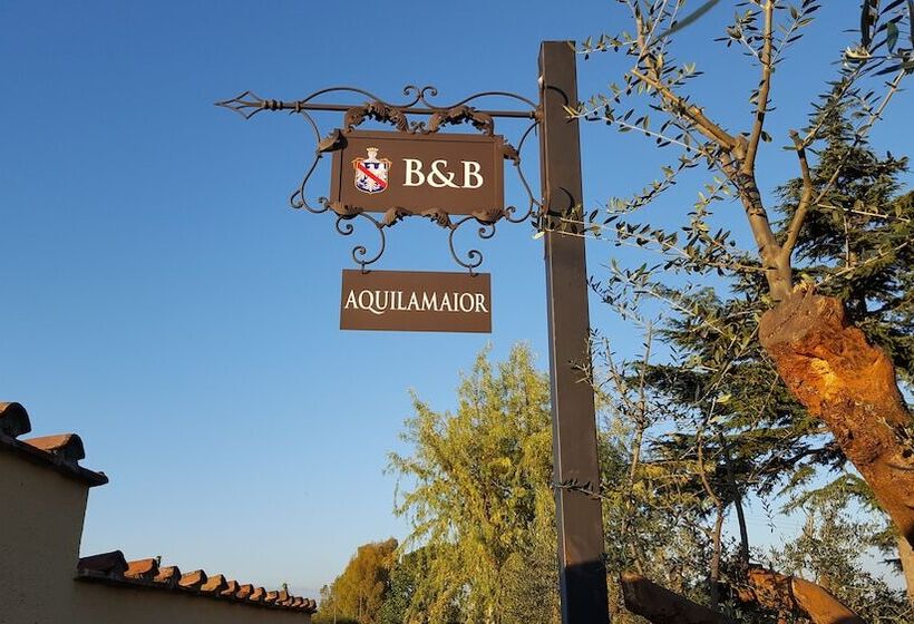 تختخواب و صبحانه Aquilamaior