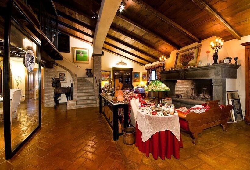 تختخواب و صبحانه Aquilamaior