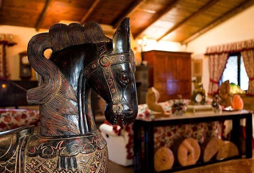 تختخواب و صبحانه Aquilamaior