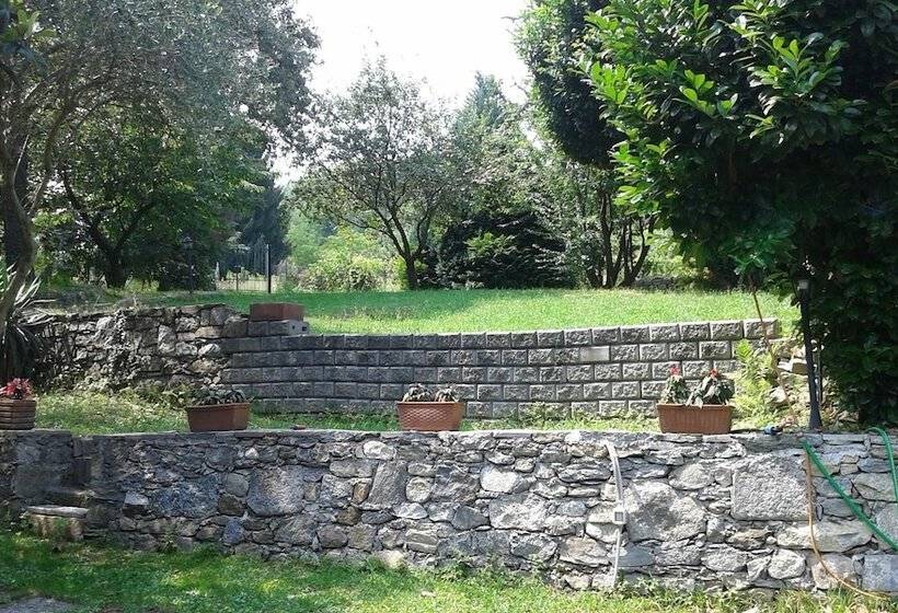 مبيت وإفطار Swanlake Rooms