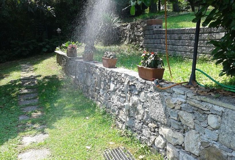 مبيت وإفطار Swanlake Rooms