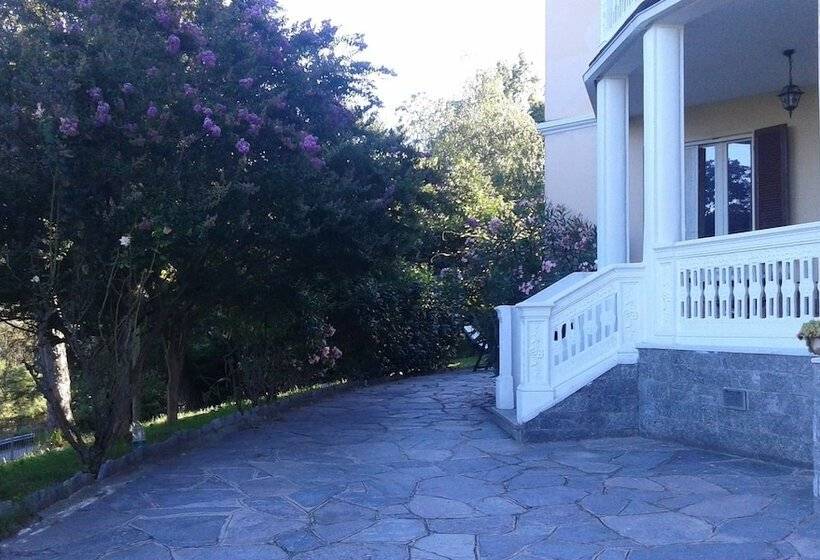 مبيت وإفطار Swanlake Rooms