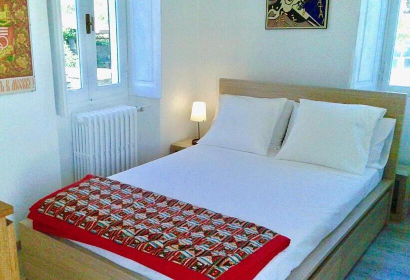 مبيت وإفطار Swanlake Rooms