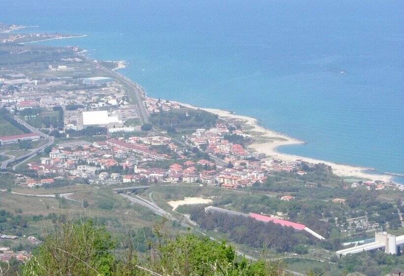 簡易ホテル Terrazzino