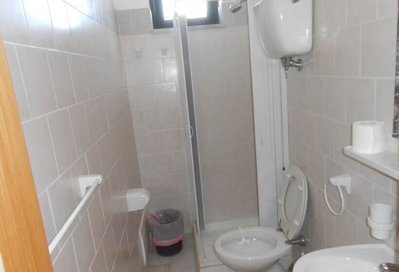 簡易ホテル Terrazzino