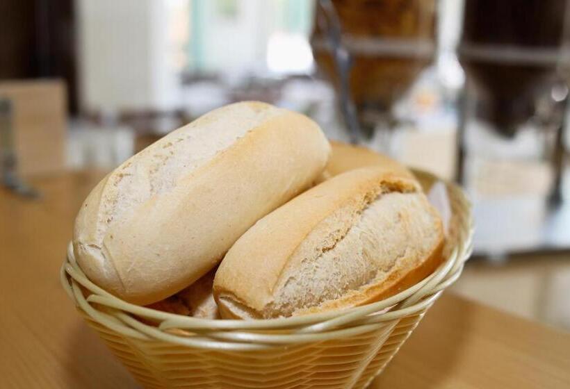 ホテル Serafini Misano Adriatico