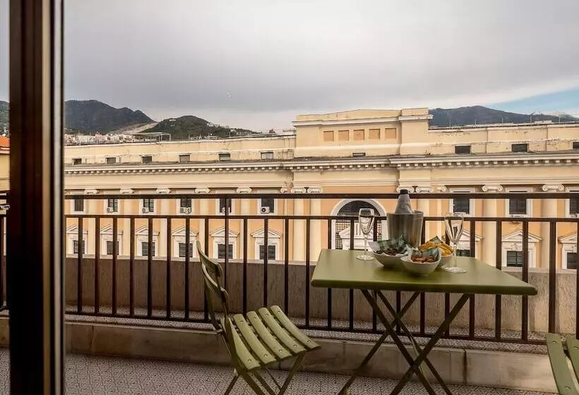 تختخواب و صبحانه Attico 195