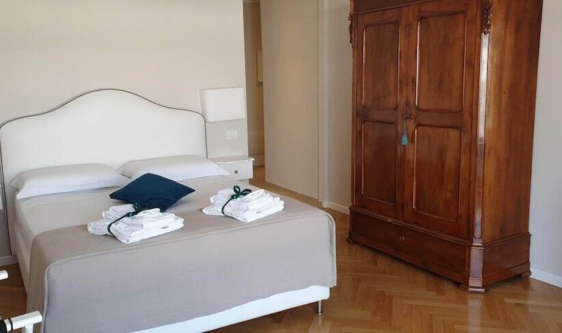 تختخواب و صبحانه Attico 195