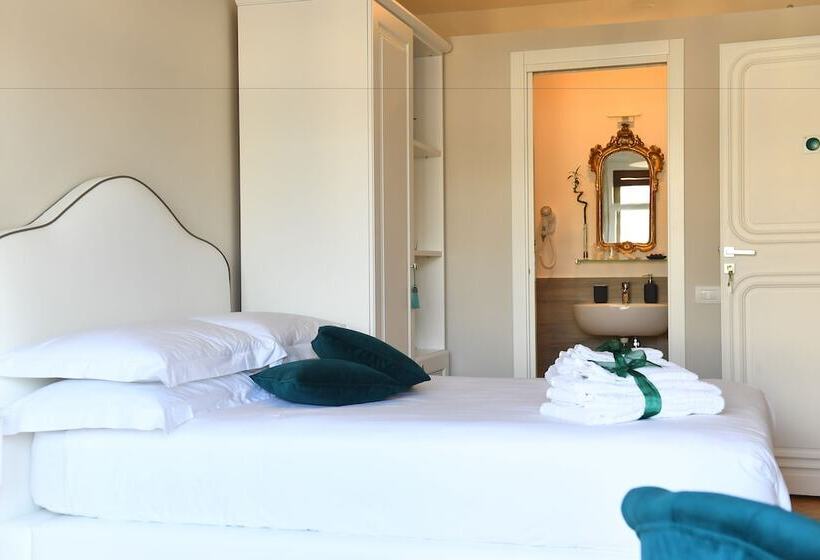 تختخواب و صبحانه Attico 195