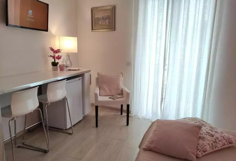 Aamiaismajoitus (B&B) Dimora Francesca