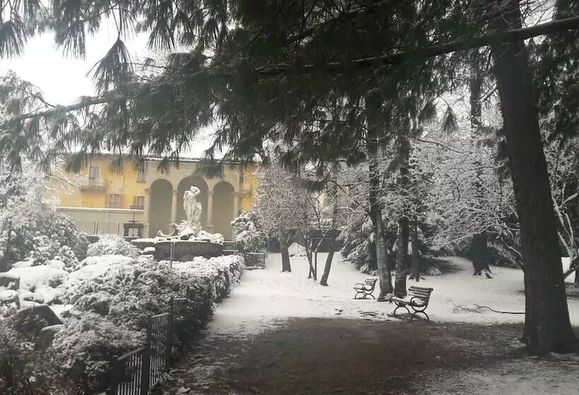 Aamiaismajoitus (B&B) Palazzo Colombino Suite&residence