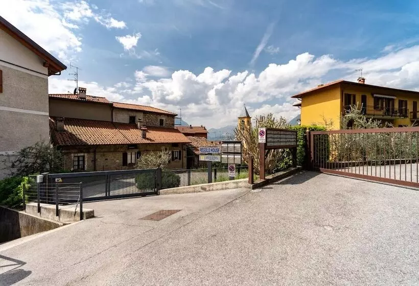 Majatalo Regolo House