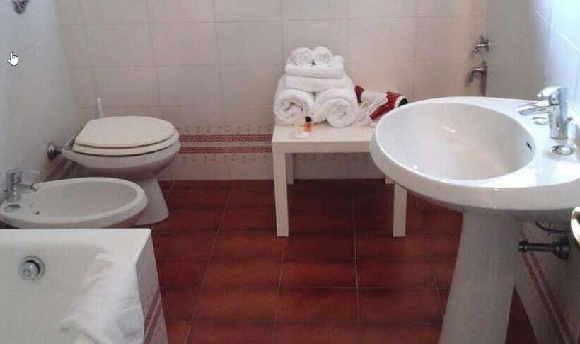 פנסיון Regolo House