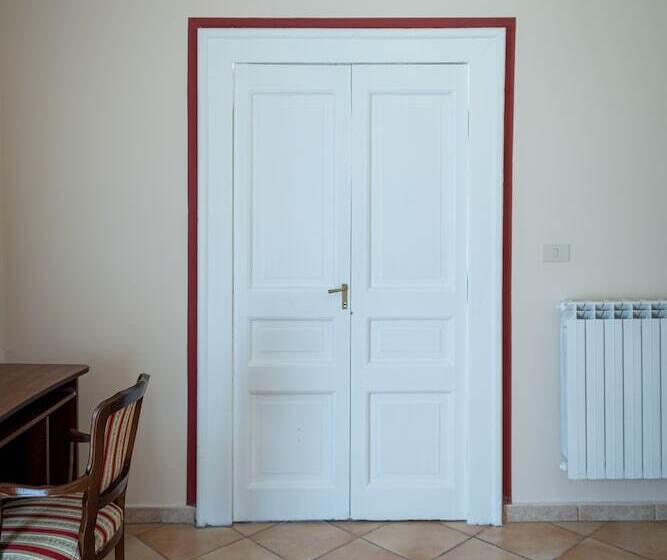 مبيت وإفطار L Antica Caiatia