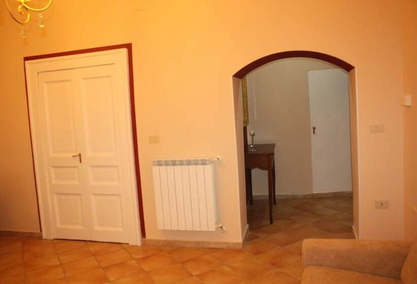 مبيت وإفطار L Antica Caiatia