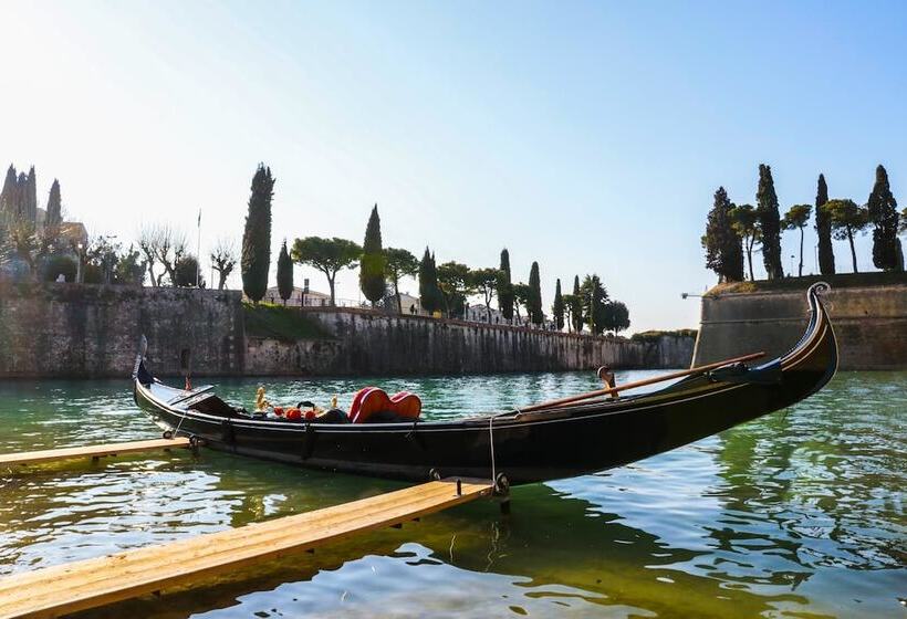 צימר Le Finestre Sul Borgo Rooms