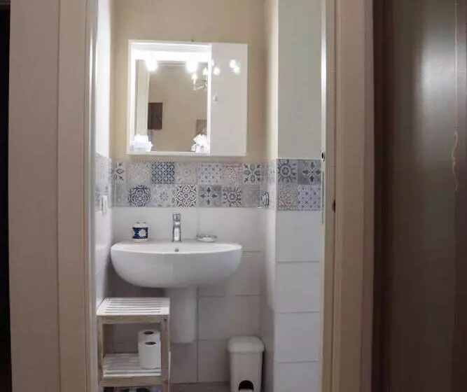 ベッドアンドブレックファースト Le Finestre Sul Borgo Rooms