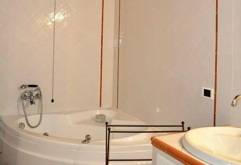 Aamiaismajoitus (B&B) Podere Badia