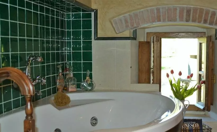 Aamiaismajoitus (B&B) Podere Badia