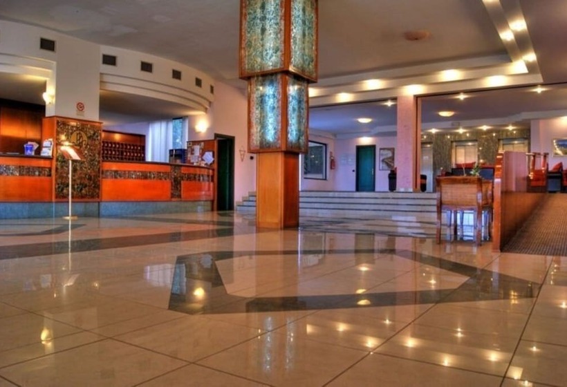 ホテル Bb Porto Piombino