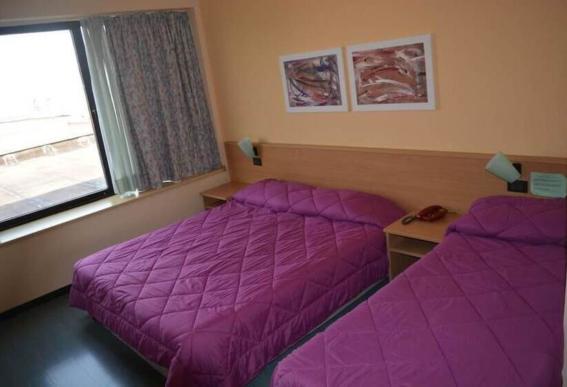 ホテル Bb Porto Piombino