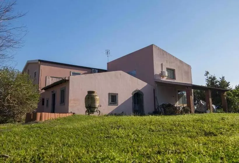تختخواب و صبحانه Villa Palici