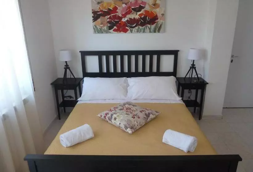 تختخواب و صبحانه Villa Palici
