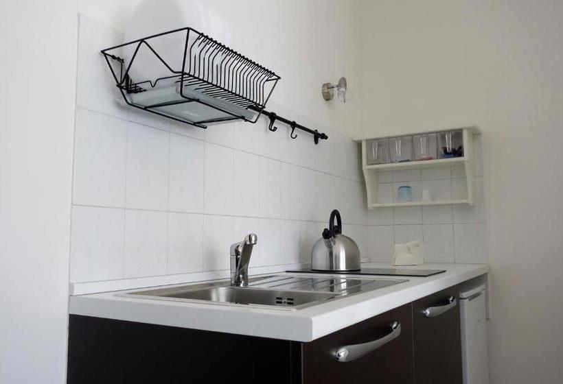 تختخواب و صبحانه Villa Palici