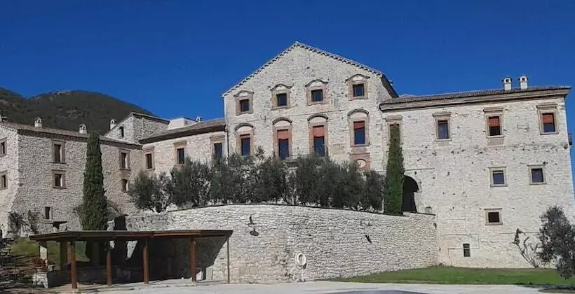 Hostelli Abbazia Di San Pastore