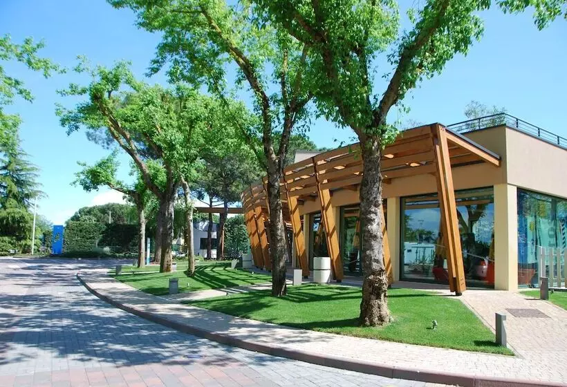 Hotelli Camping Village Garden Paradiso