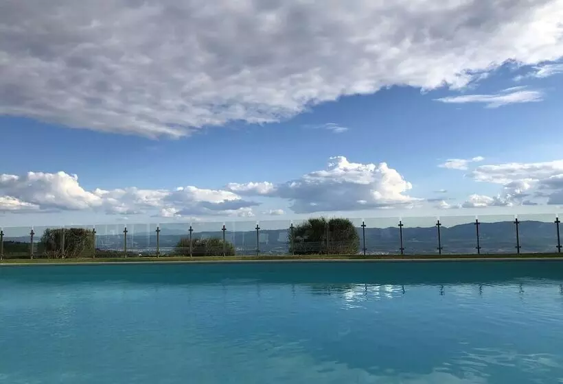 田舎風ホテル Borgo La Capraia