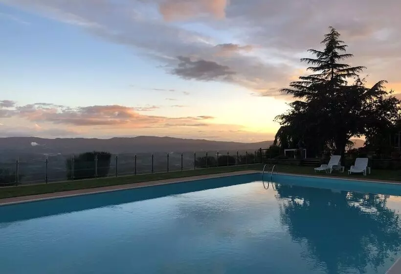 田舎風ホテル Borgo La Capraia