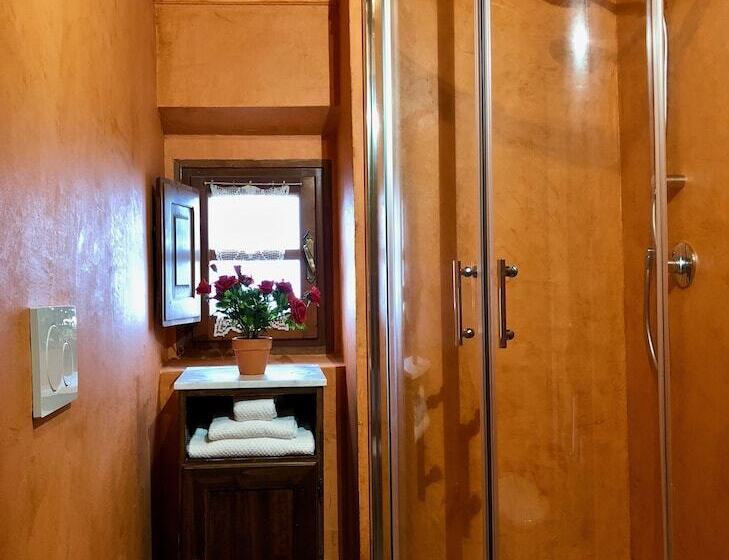 בית מלון כפרי Borgo La Capraia