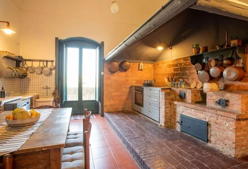 田舎風ホテル Case Di Cutalia   Villa Cutalia
