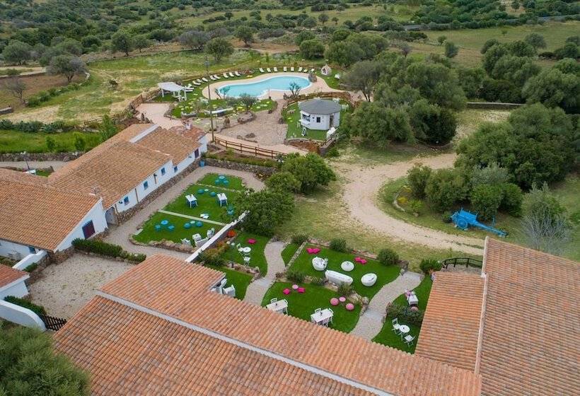 בית מלון כפרי Country House S Ozzastru