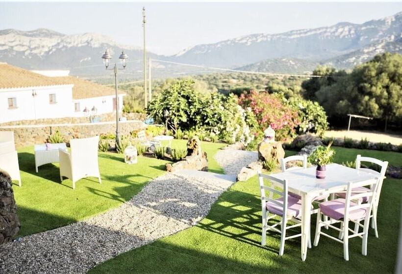 בית מלון כפרי Country House S Ozzastru