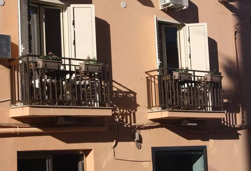 پانسیون Gioeni Ventidue