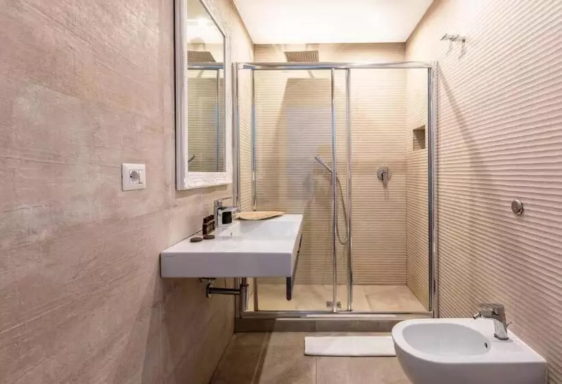 پانسیون Spagna Art & Suites   Ca Domus Collection