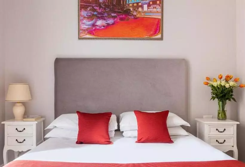 پانسیون Spagna Art & Suites   Ca Domus Collection