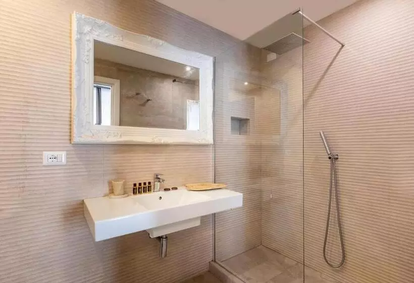 پانسیون Spagna Art & Suites   Ca Domus Collection