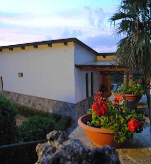 Villa Mola Bed And Breakfast