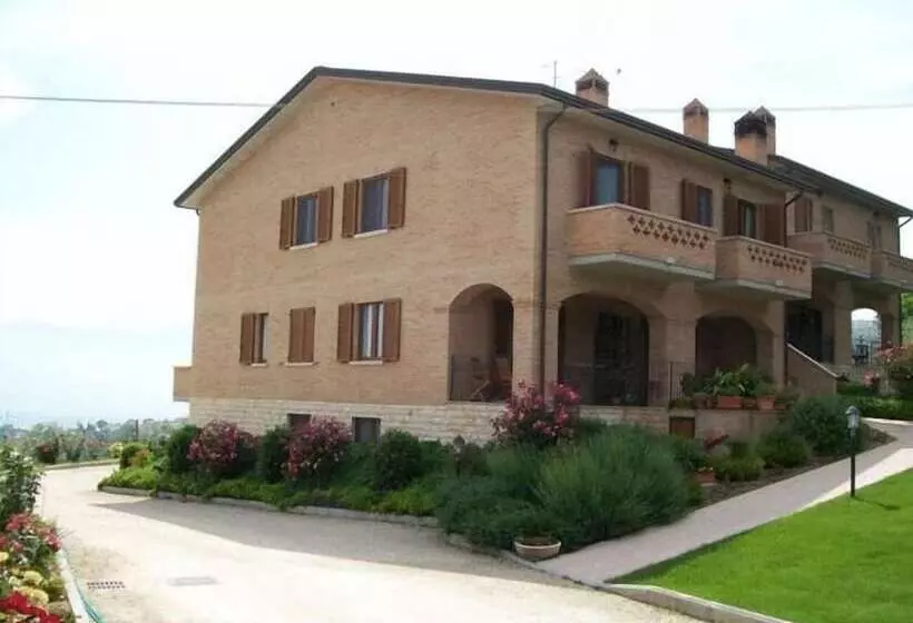 Aamiaismajoitus (B&B) La Collina Del Sagrantino
