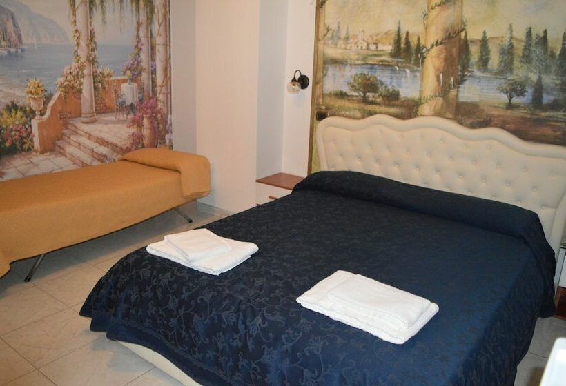 مسافرخانه Ristorante Pizzeria Le Voilier