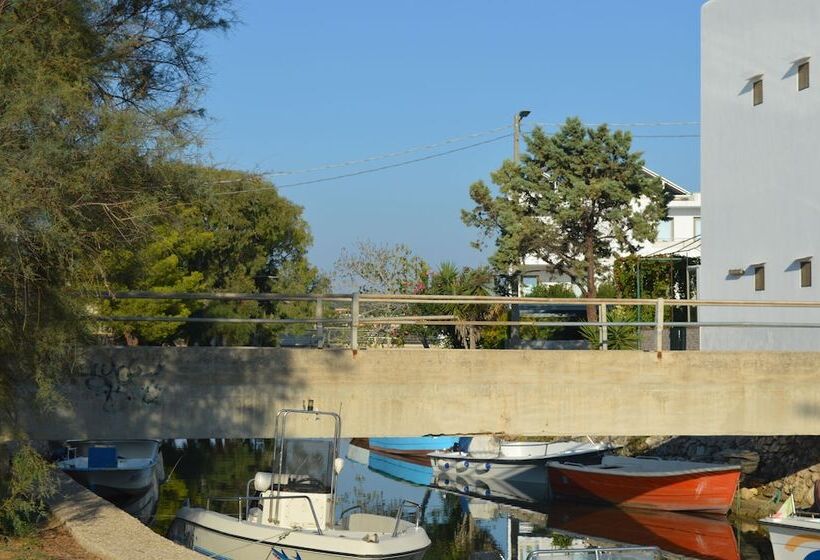 مسافرخانه Ristorante Pizzeria Le Voilier