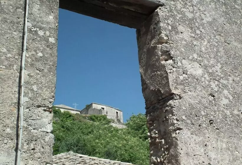 ベッドアンドブレックファースト Casa Ferrari