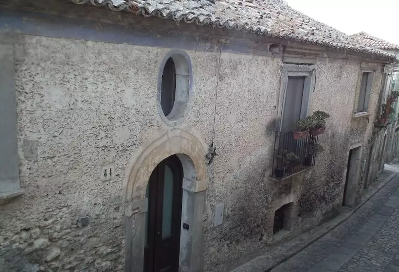 ベッドアンドブレックファースト Casa Ferrari